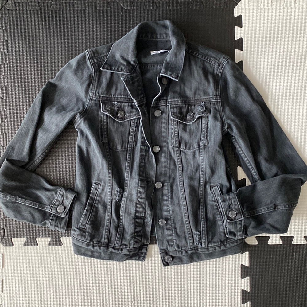 Women’s GAP black denim jacket